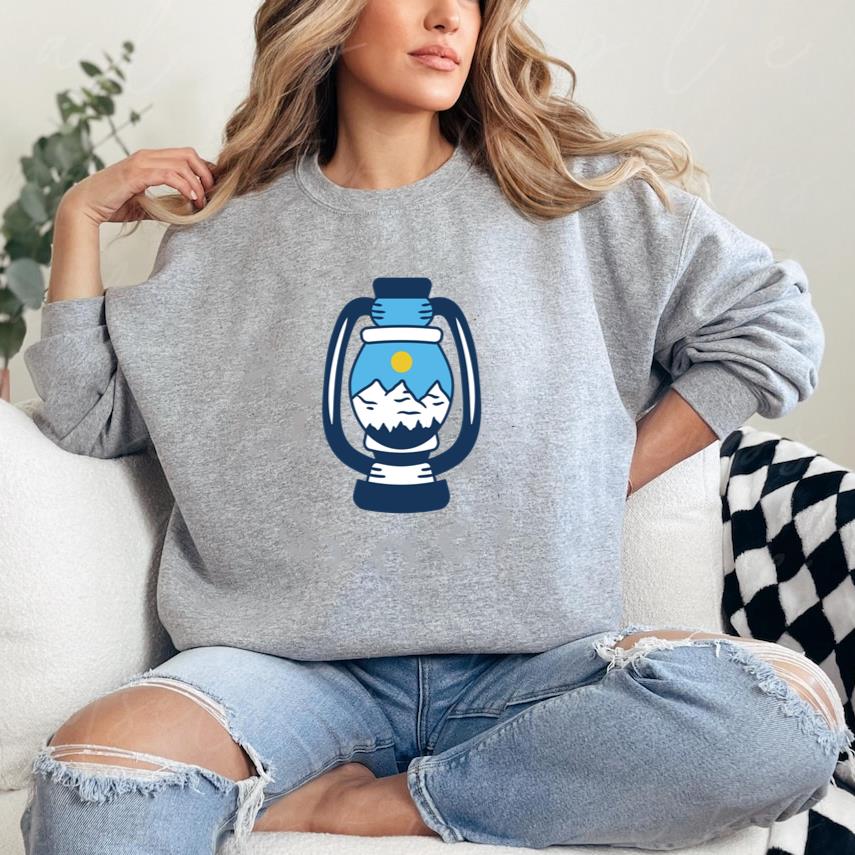 Vintage Style Blue And White Mountain Range Design Sweatshirt